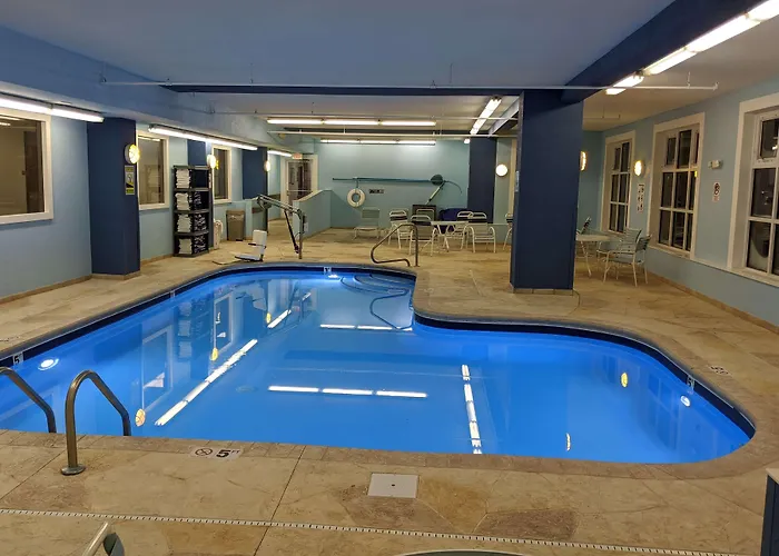 Baymont By Wyndham Rockford