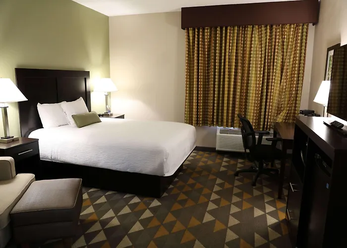 Hotel Baymont By Wyndham