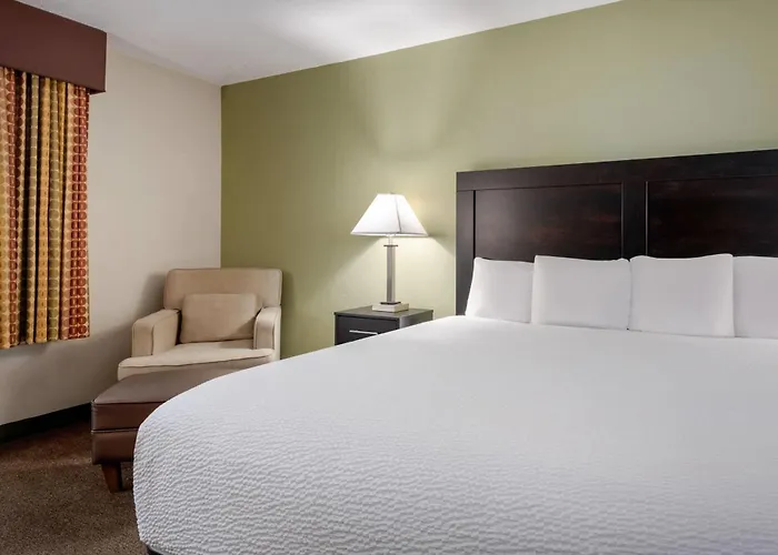 Hotel Baymont By Wyndham 2*