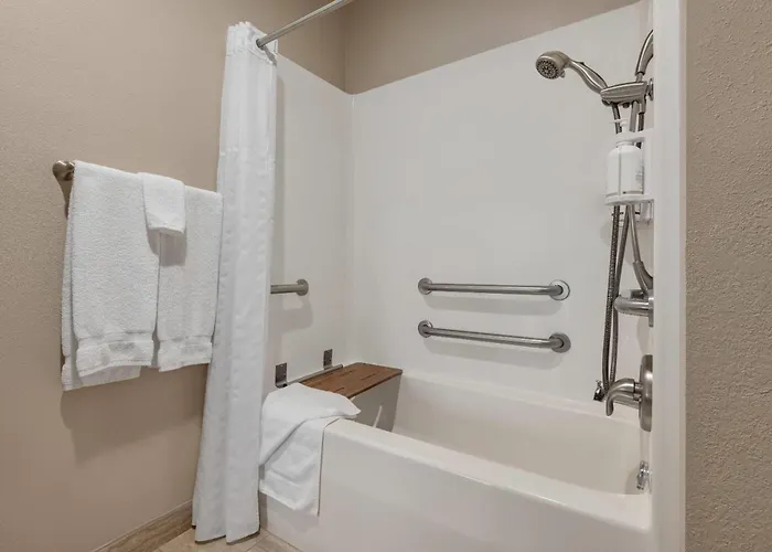 Baymont By Wyndham Hotel