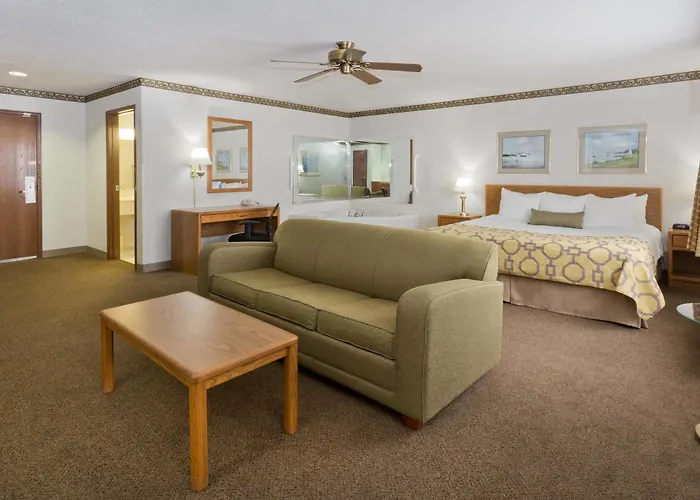 Baymont By Wyndham Hotel 2*